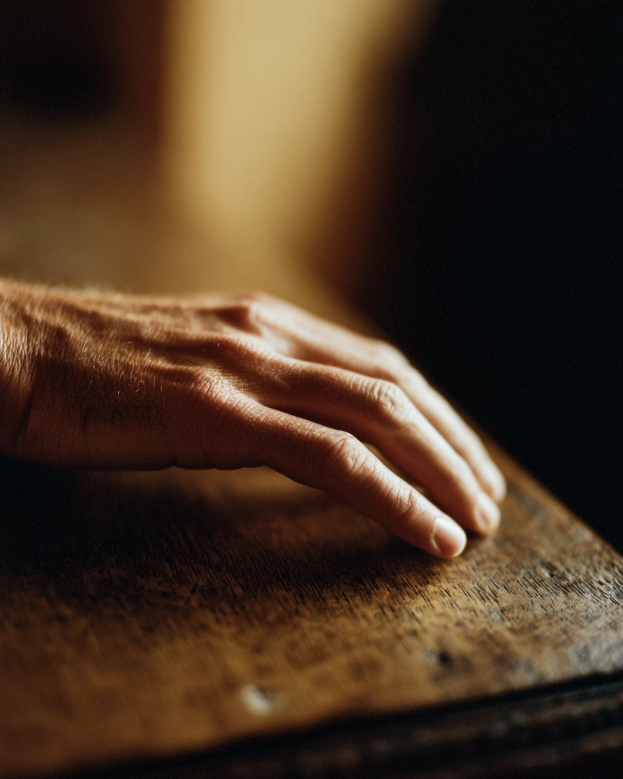 Los Angeles orthopedic specialist evaluating a patient for mallet finger — LAOSS board-certified care across eight LA offices